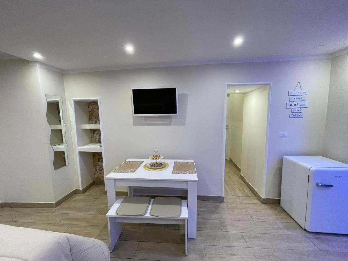 La Dimora Dei Sogni Sedil Capuano Home Suite 那不勒斯 外观 照片