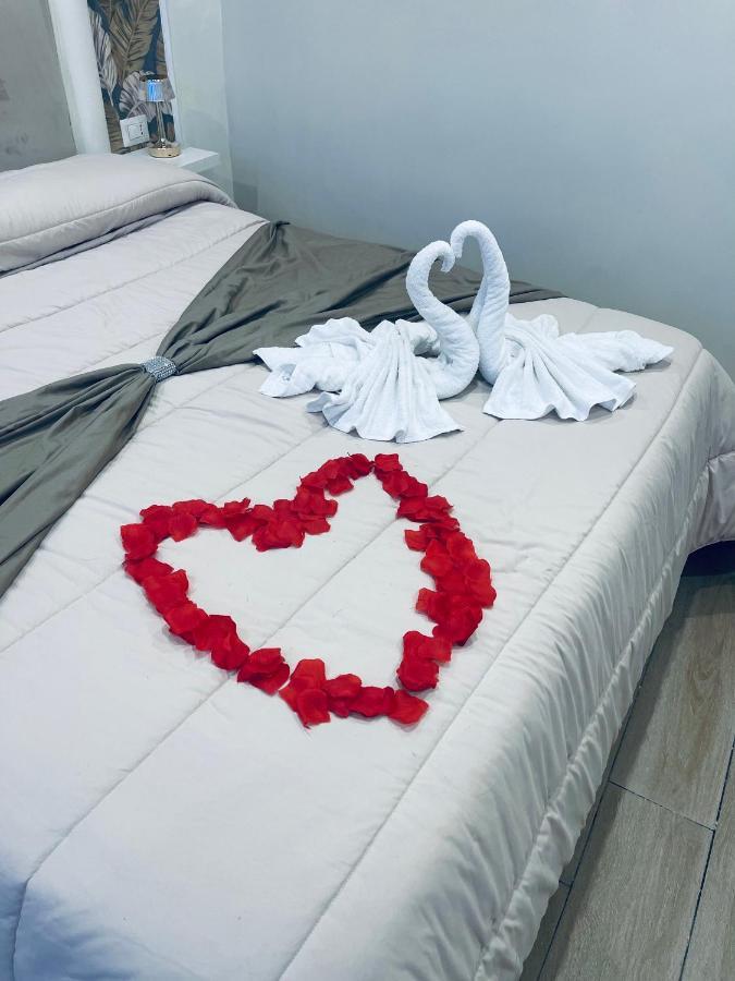 La Dimora Dei Sogni Sedil Capuano Home Suite 那不勒斯 外观 照片